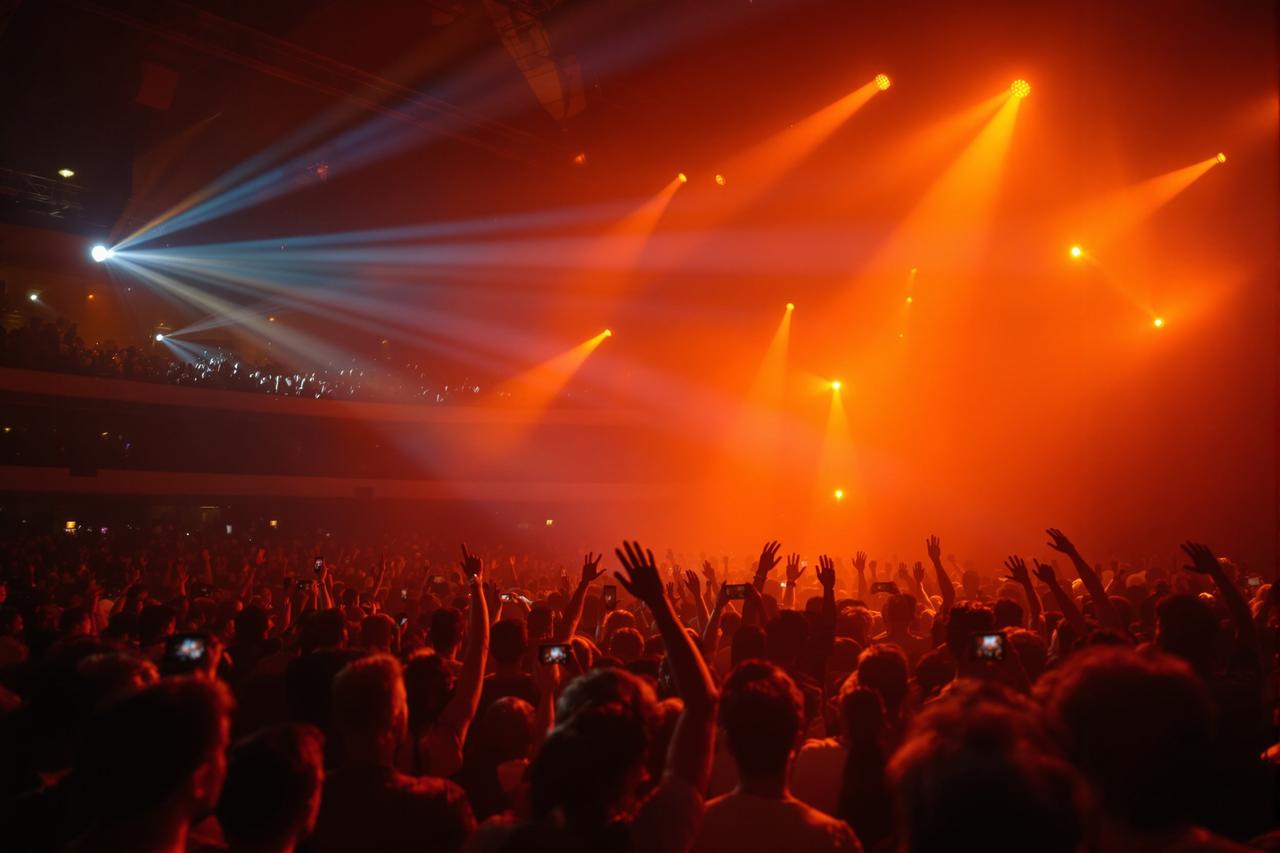 女性向视频影迷见面会圆满举行，万名粉丝热情参与